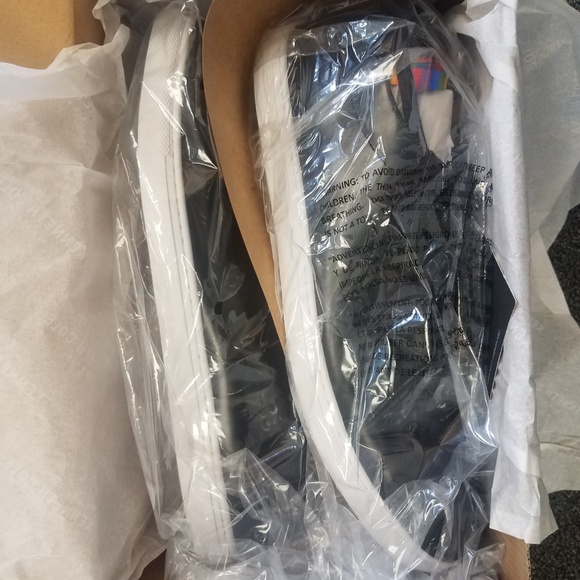 Kenneth Cole Men's Pride Kam - Black - Picture 2 of 3